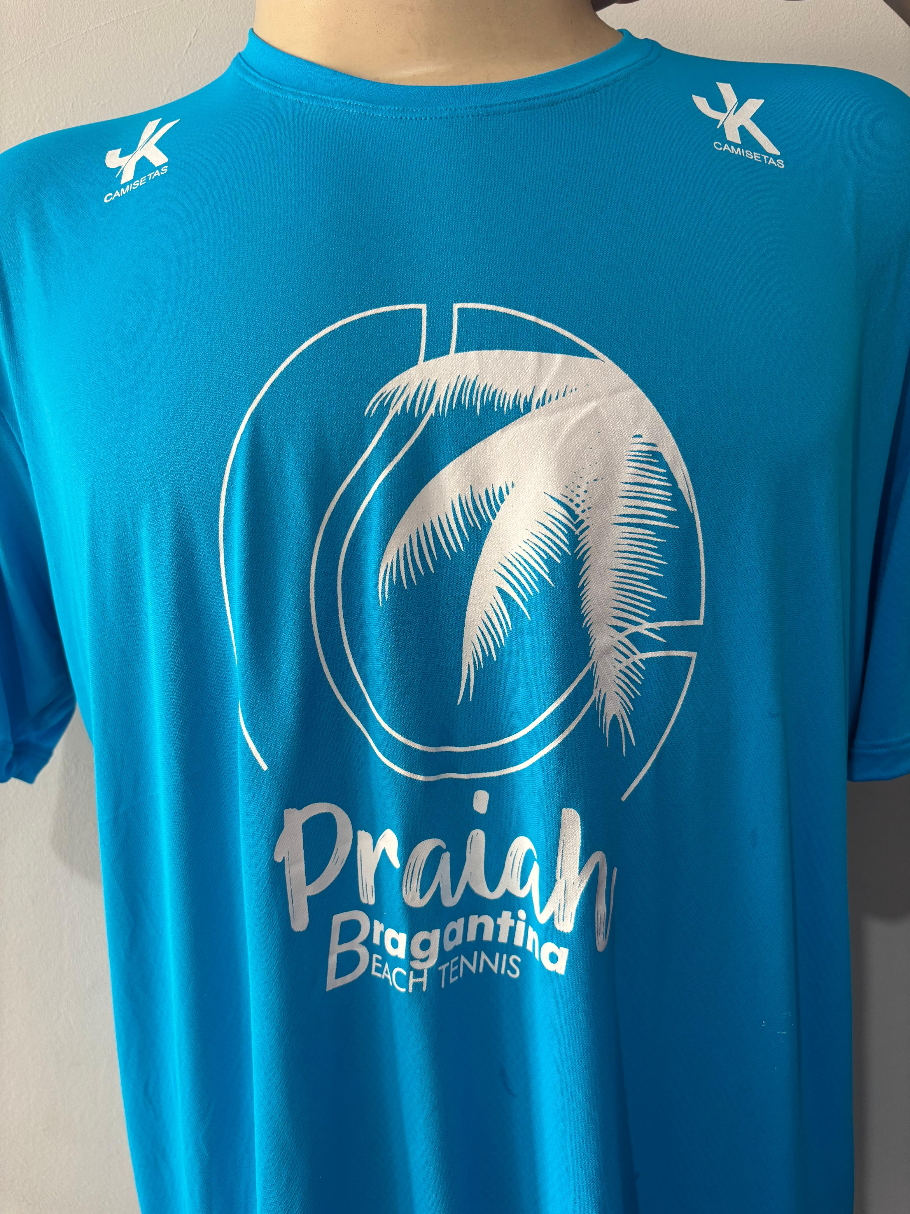 Camiseta preta personalizada 100% poliamida para o evento Torneio Bragantino de Beach Tennis.